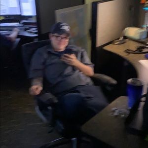 Meet your Posher, Jeffery